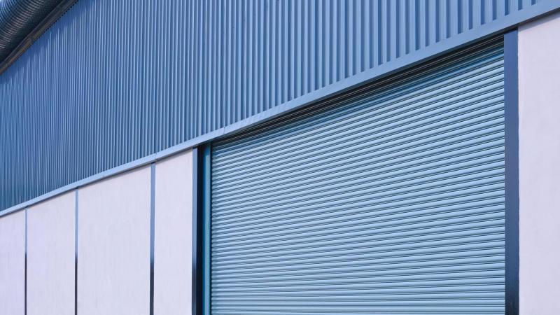 Portas de aço automáticas são a solução ideal para segurança e praticidade em seu espaço